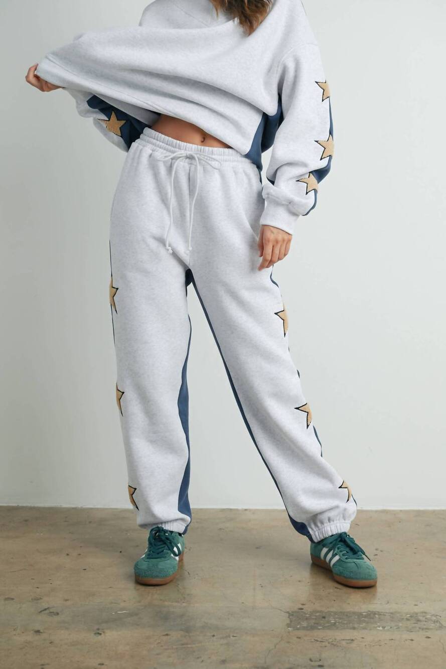 NEW BUTTERMELON color block sweatpants with star detail in grey / navy
